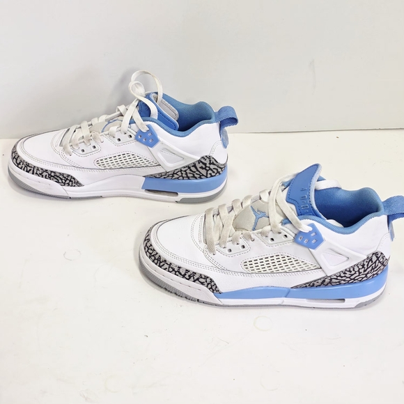 Jordan Spizike Low White/University Blue/Wolf Grey BIG boys  SIZE 4.5 Youth - Picture 5 of 5